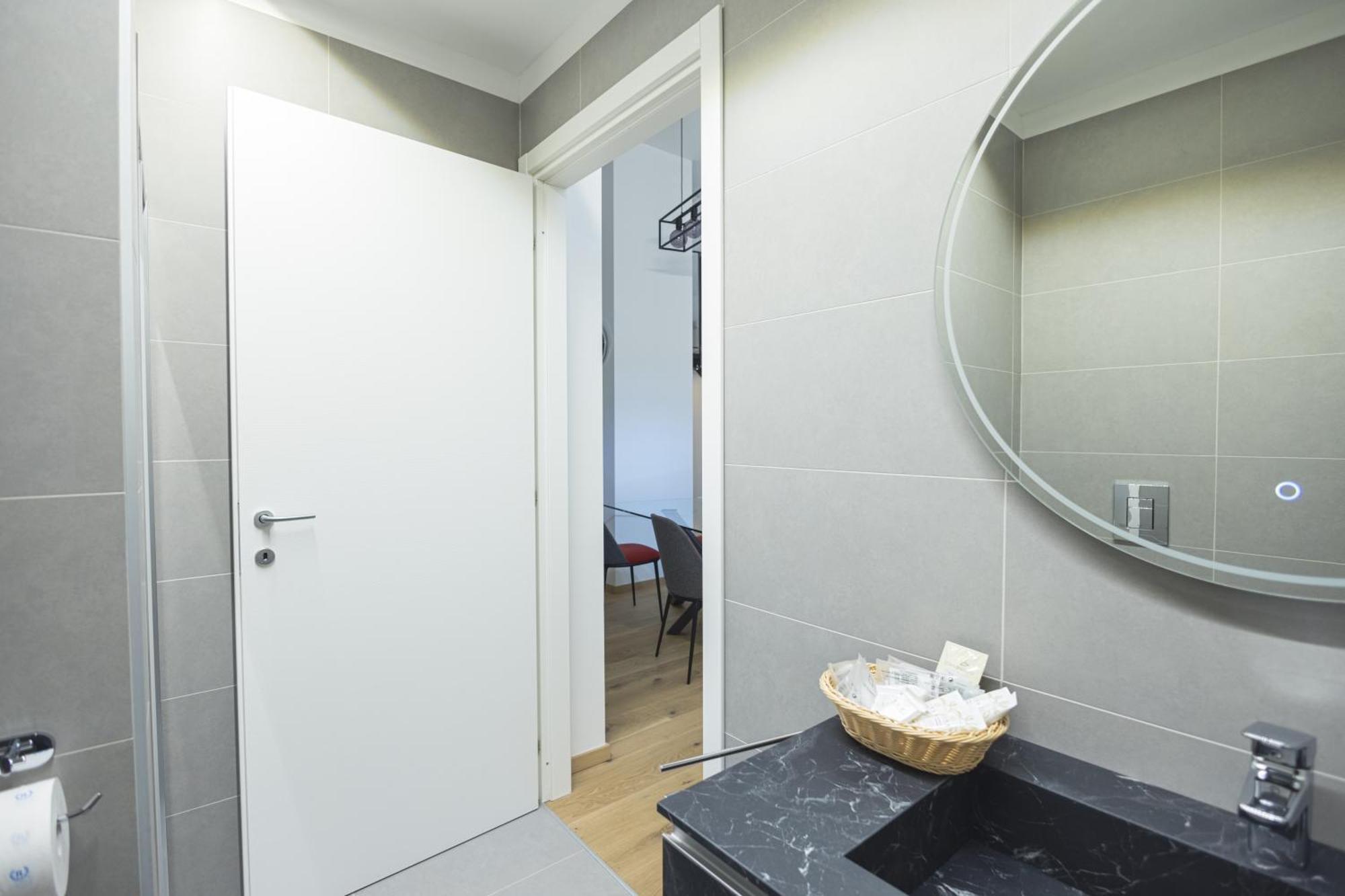 Апартаменты Loft La Sedia Rossa - Centro Storico Милан Экстерьер фото